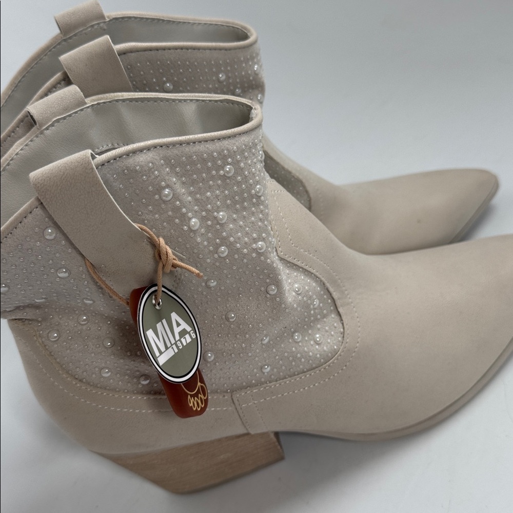 NWT MIA Lauanne Cream Western Boots Size 10 - Picture 3 of 9